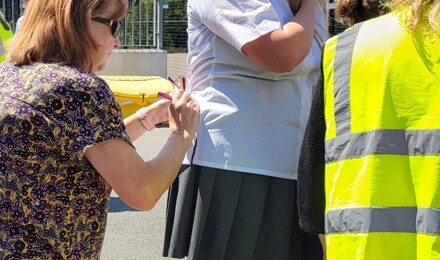 558b57d7 2087 49fc a5dd c3f7220ede65